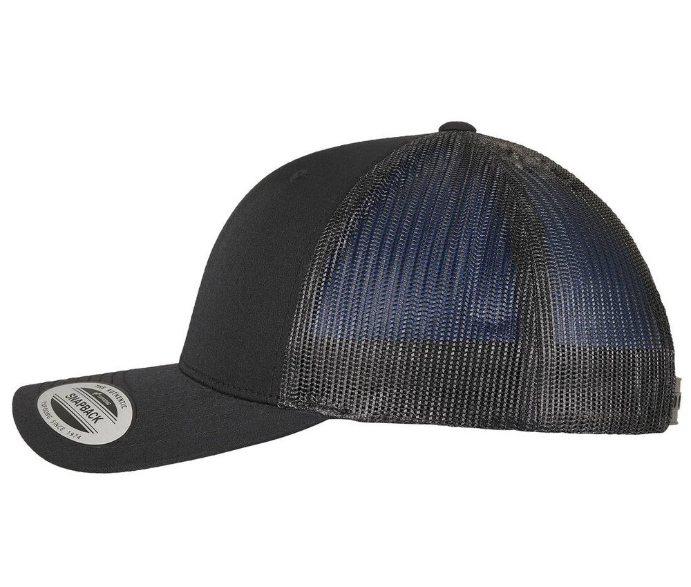 FLEXFIT 6606TR - Casquette style trucker en polyester recyclé