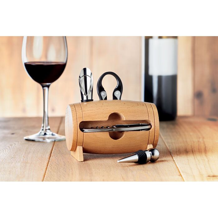 GiftRetail MO9523 - BOTA 4 accessoires à vin en tonneau