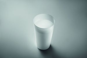 GiftRetail MO9907 - FESTA CUP Gobelet réutilisable 500ml MO9907- Blanc