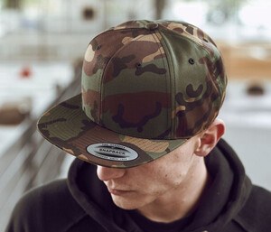 FLEXFIT 6089CF - Casquette style rappeur camouflage